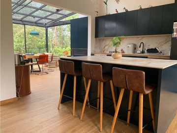Venta de Hermosa Casa en El Retiro Sector Los Salados Naturaleza