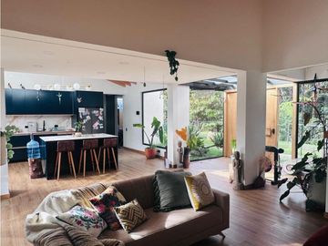 Venta de Hermosa Casa en El Retiro Sector Los Salados Naturaleza