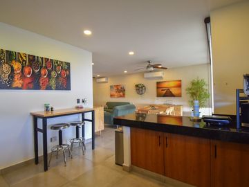 Casa de 4 Rec. Amueblada en Privada Palta en Cholul, Mérida Yucatán.
