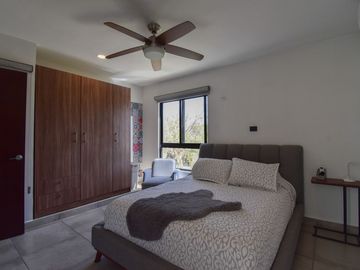 Casa de 4 Rec. Amueblada en Privada Palta en Cholul, Mérida Yucatán.