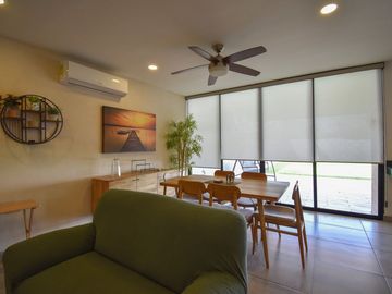 Casa de 4 Rec. Amueblada en Privada Palta en Cholul, Mérida Yucatán.