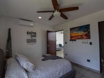 Casa de 4 Rec. Amueblada en Privada Palta en Cholul, Mérida Yucatán.