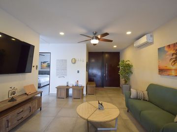 Casa de 4 Rec. Amueblada en Privada Palta en Cholul, Mérida Yucatán.
