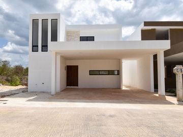 Casa en Venta entrega Inmediata privada Tamora en Conkal Yucatán