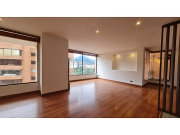 VENDO APARTAMENTO MODERNO EXTERIOR PISO 10 CON TERRAZA - LA CAROLINA