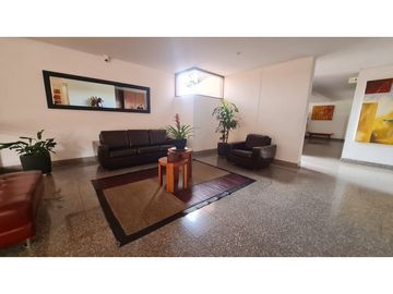 VENDO APARTAMENTO MODERNO EXTERIOR PISO 10 CON TERRAZA - LA CAROLINA