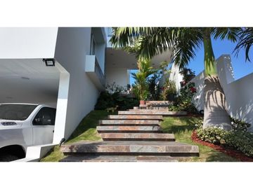 CASA DE LUJO AMOBLADA FRENTE AL MAR EN CIUDAD DEL MAR - MANTA