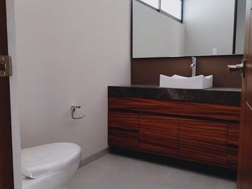 VENTA DE CASA MODELO MALAUI EN RESIDENCIAL PASEO JURICA EN METEPEC