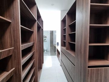 Casa en Venta En Hacienda Carlota En El Pueblito Corregidora