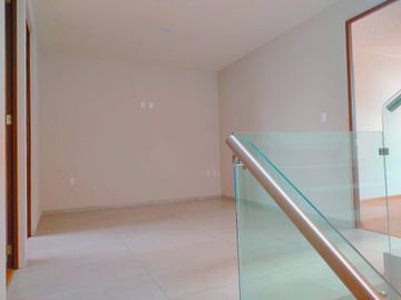 VENTA DE CASA MODELO MALAUI EN RESIDENCIAL PASEO JURICA EN METEPEC