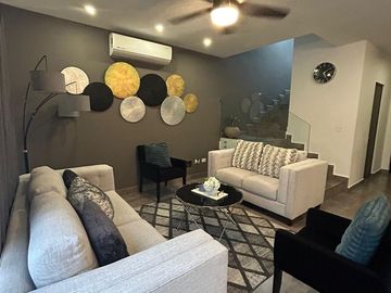 Casa en venta Dominio Cumbres