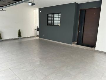 Casa en venta Dominio Cumbres
