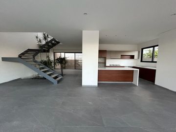 CASA EN FRACCIONAMIENTO REAL DE TETELA