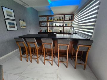 Casa 5 Recámaras Venta Residencial Lagos del Sol en Cancún