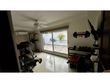 VENTA  DE CASA DUPLEX CON BALCON EN ZONA EXCLUSIVA ALTOS DEL GOLF