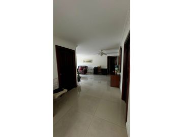 VENTA  DE CASA DUPLEX CON BALCON EN ZONA EXCLUSIVA ALTOS DEL GOLF