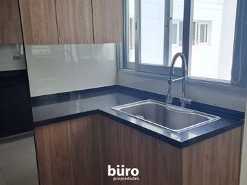HERMOSO PENTHOUSE EN ALQUILER EN SAN ISIDRO SEMIAMOBLADO GRAN TERRAZA