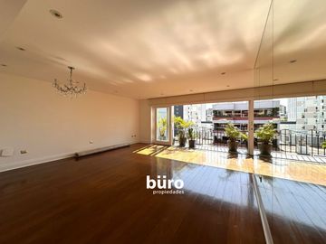 HERMOSO PENTHOUSE EN ALQUILER EN SAN ISIDRO SEMIAMOBLADO GRAN TERRAZA
