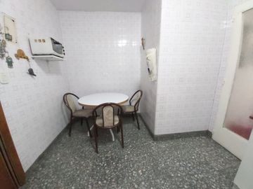 DEPARTAMENTO 4 AMBIENTES VENTA FLORES BALCON