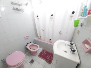 DEPARTAMENTO 4 AMBIENTES VENTA FLORES BALCON