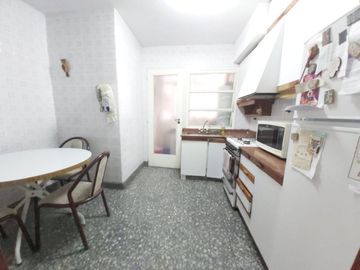 DEPARTAMENTO 4 AMBIENTES VENTA FLORES BALCON