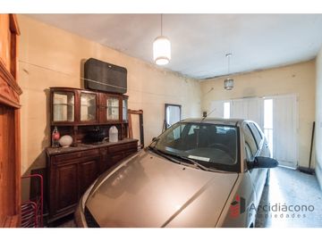 VENTA CASA 4 AMBIENTES CON COCHERA. MURGUIONDO 4600, VILLA LUGANO.