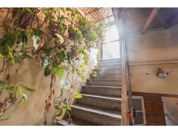 VENTA CASA 4 AMBIENTES CON COCHERA. MURGUIONDO 4600, VILLA LUGANO.