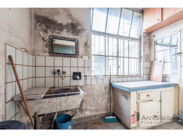 VENTA CASA 4 AMBIENTES CON COCHERA. MURGUIONDO 4600, VILLA LUGANO.