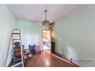 VENTA CASA 4 AMBIENTES CON COCHERA. MURGUIONDO 4600, VILLA LUGANO.