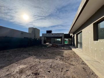 CASA EN VENTA BARRIO PRIVADO ESTANCIA BULNES