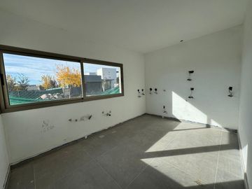 CASA EN VENTA BARRIO PRIVADO ESTANCIA BULNES