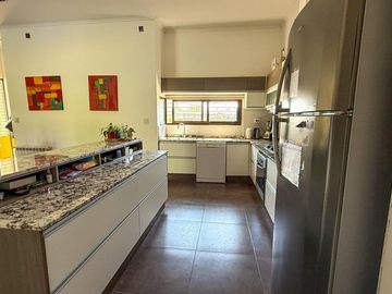 Venta casa una planta callejon cerrado Vistalba