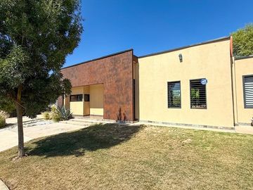 Venta casa una planta callejon cerrado Vistalba