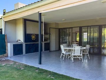 Venta casa una planta callejon cerrado Vistalba