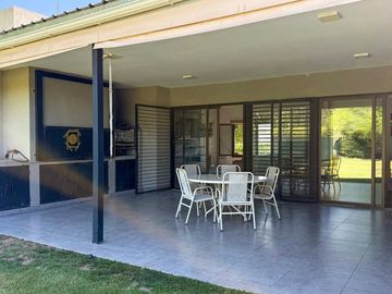 Venta casa una planta callejon cerrado Vistalba