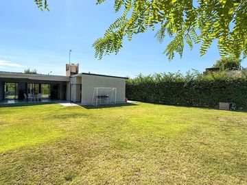 Venta casa una planta callejon cerrado Vistalba
