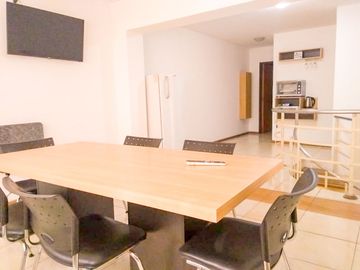 VENDO DUPLEX CENTRO AMOBLADO