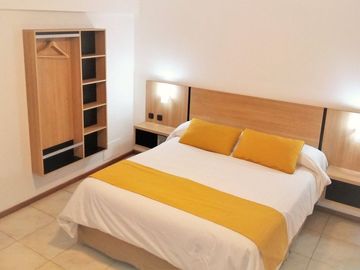 VENDO DUPLEX CENTRO AMOBLADO