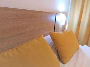 VENDO DUPLEX CENTRO AMOBLADO