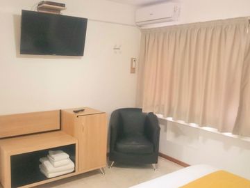 VENDO DUPLEX CENTRO AMOBLADO