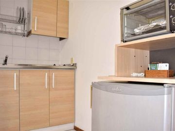 VENDO DUPLEX CENTRO AMOBLADO