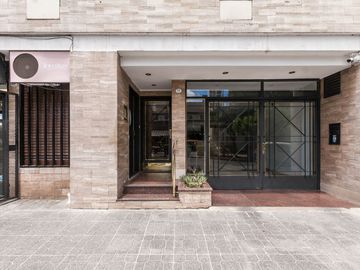 Dpto 3 amb venta en Lomitas con patio Apto Credito