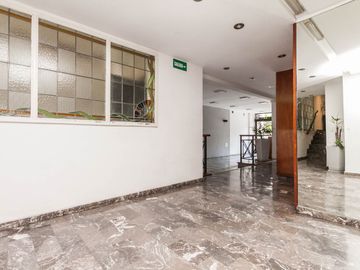 Dpto 3 amb venta en Lomitas con patio Apto Credito