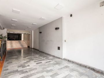 Dpto 3 amb venta en Lomitas con patio Apto Credito