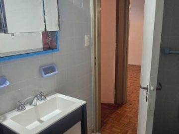 Departamento en alquiler en Bernal Centro