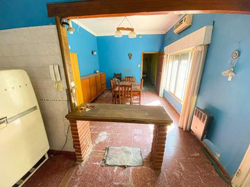 VENTA DE PH INTERNO 4 AMBIENTES C/ PATIO BANFIELD