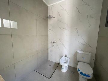 Casa estilo minimalista Bº La Quebrada Lujan