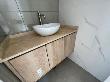 Casa estilo minimalista Bº La Quebrada Lujan