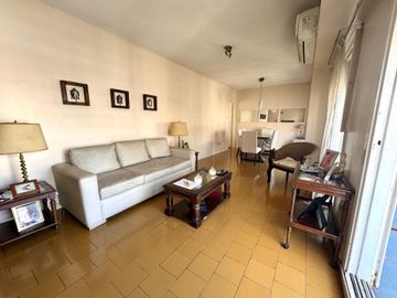 Venta duplex 4 amb + dep c/cochera  Villa Urquiza