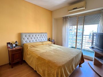 Venta duplex 4 amb + dep c/cochera  Villa Urquiza